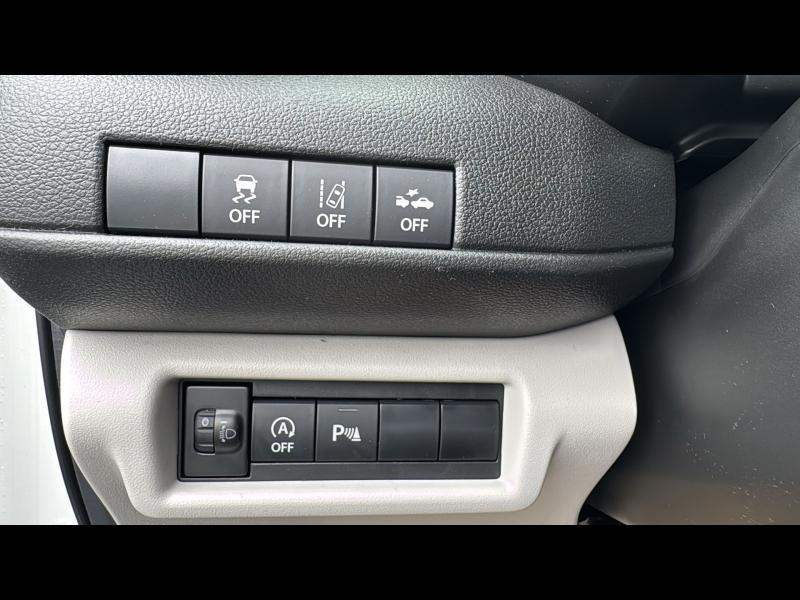 agency.seo.links.detann.title SUZUKI Swift d’occasion à vendre à BELLERIVE-SUR-ALLIER chez NEW CENTER CAR (Photo 13)